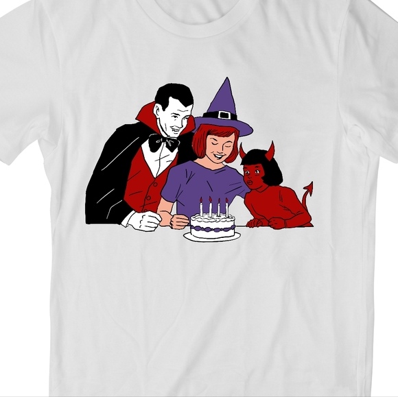 Halloween Graphic T-Shirt - Picture 1 of 3